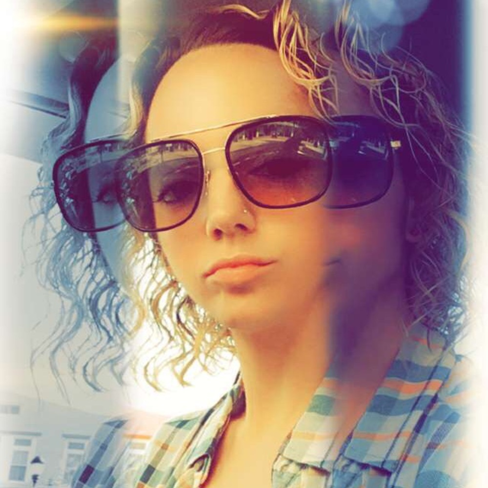 Meet your Posher, Tonia